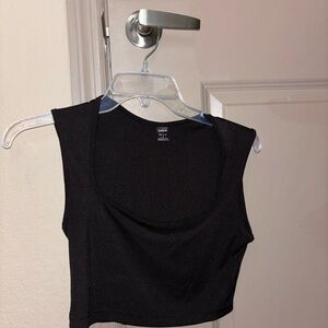 Black Sleeveless Crop Top